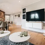 Tip! Toplage In Dresden! Moderne 100 Qm Für Familien Und Kleine Gruppen *