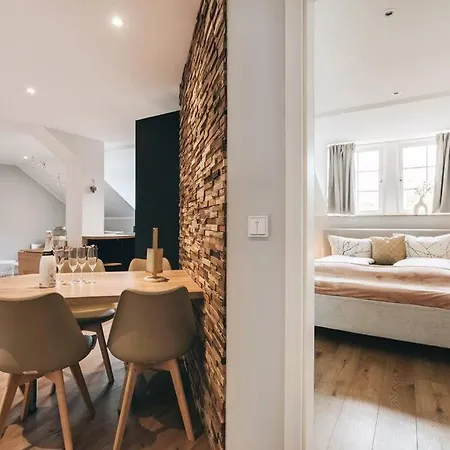 Apartment Tip! Toplage In Dresden! Moderne 100 Qm Ferienwohnung Fuer Familien Und Kleine Gruppen