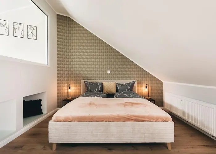 Tip! Toplage In Dresden! Moderne 100 Qm Fuer Familien Und Kleine Gruppen דירה