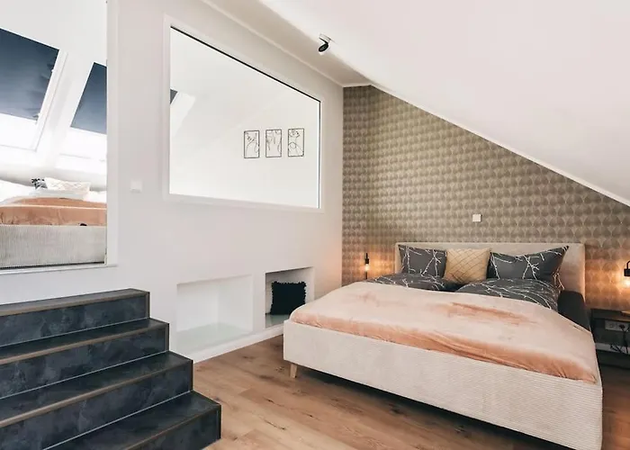 Tip! Toplage In Dresden! Moderne 100 Qm Fuer Familien Und Kleine Gruppen דירה דרזדן